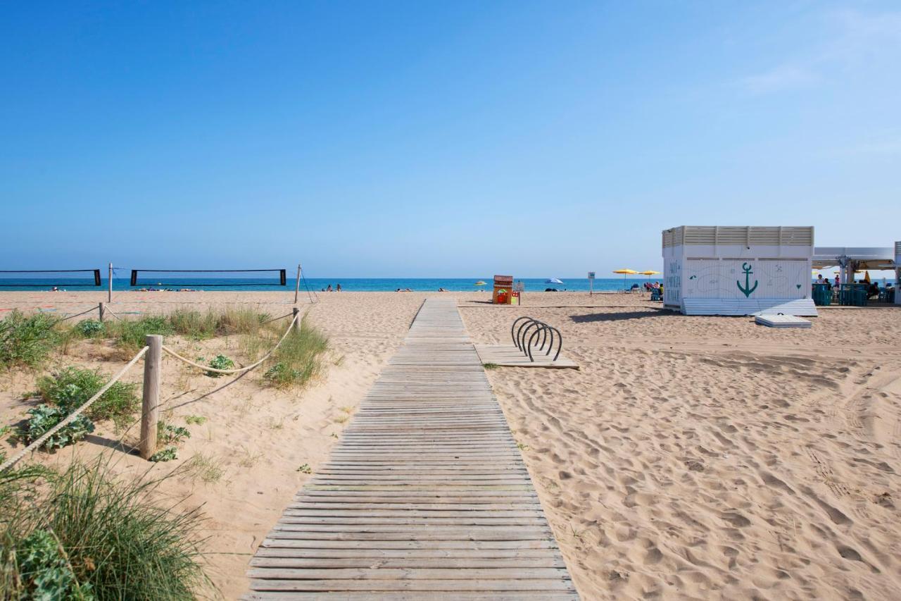 Apartamentos Balisse Castelldefels Extérieur photo